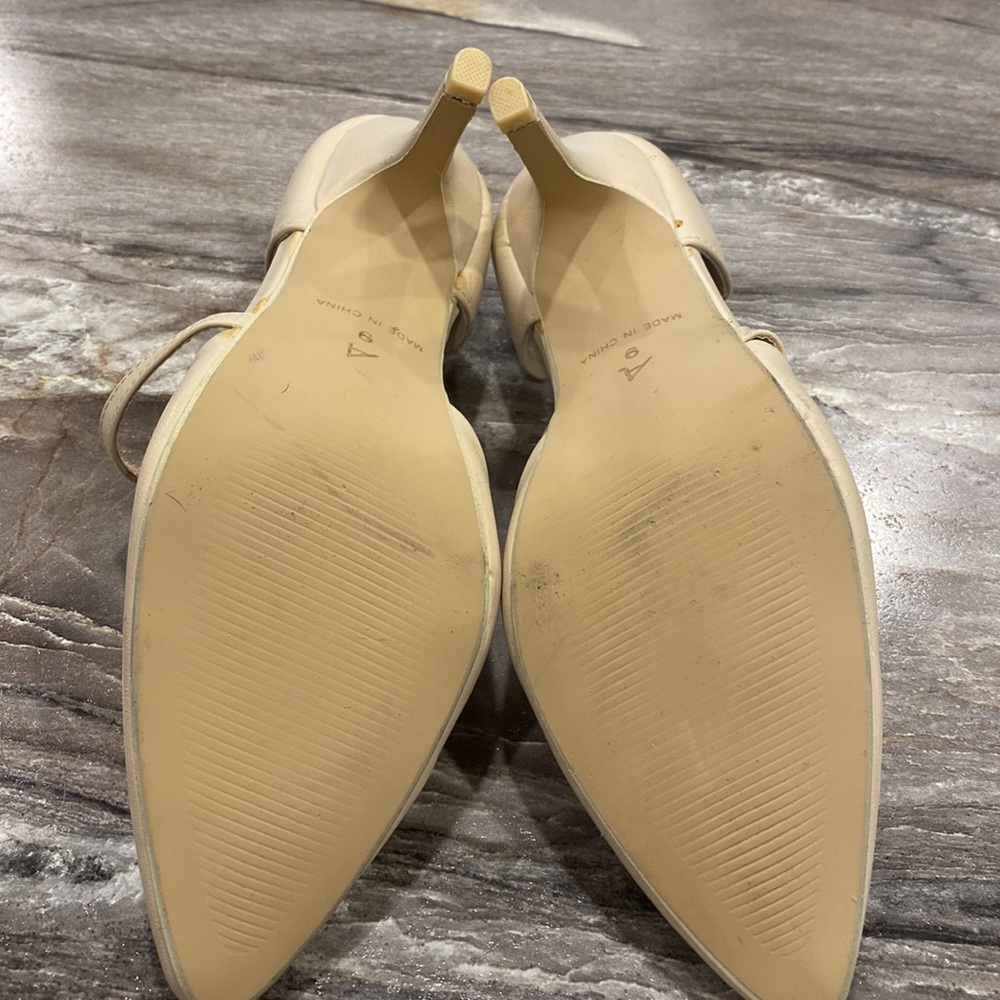 Nude Pump - Picture 3 of 7